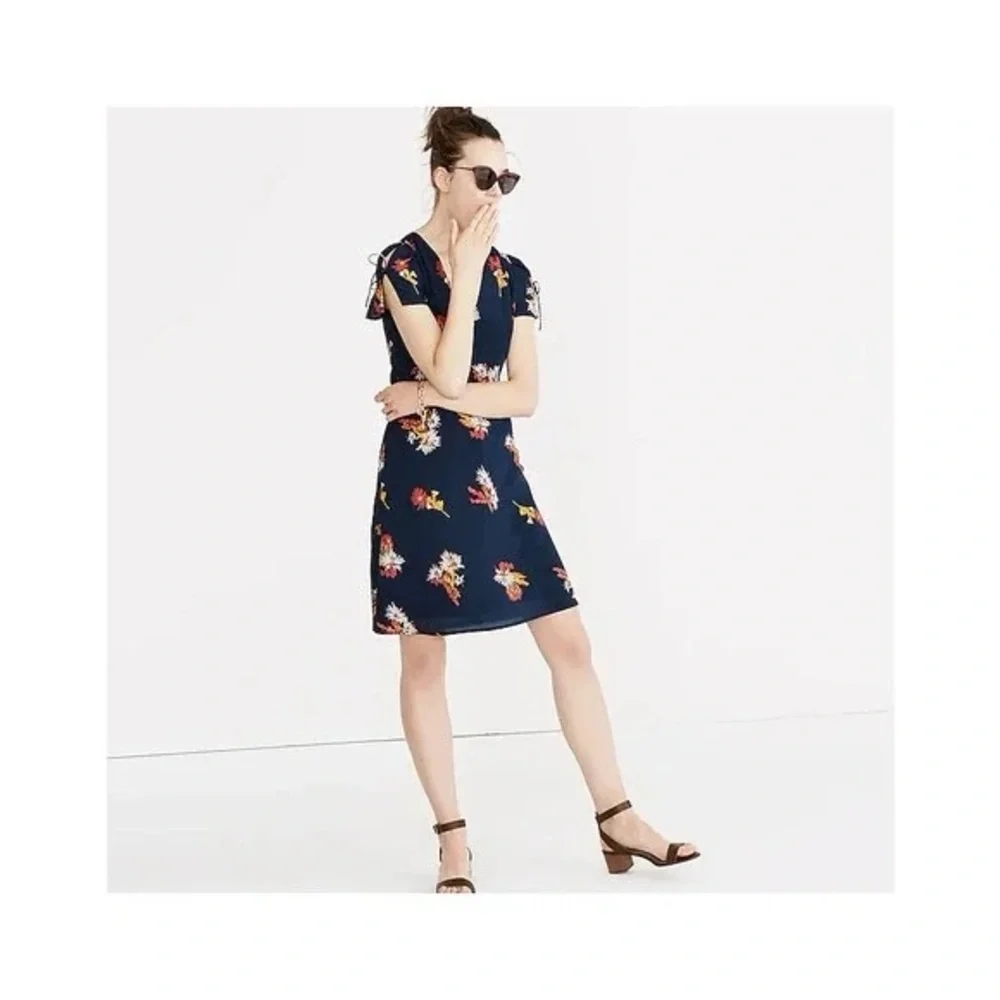 Madewell Silk Poppy Dress in Cactus Flower Navy Floral Fit and Flare Mini - Picture 10 of 16